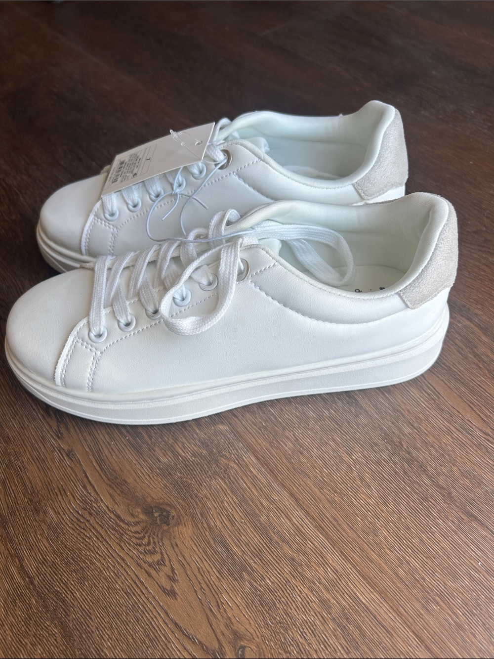 NWT a new day Peggy classic White Platform Sneakers
